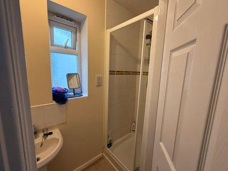 3 bedroom house to rent Hillside Avenue, Liverpool, Merseyside, L36 - Photo 4