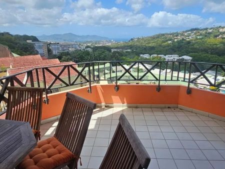 Location Appartement 2 pièces 44 m2 à Fort-de-France - Photo 4