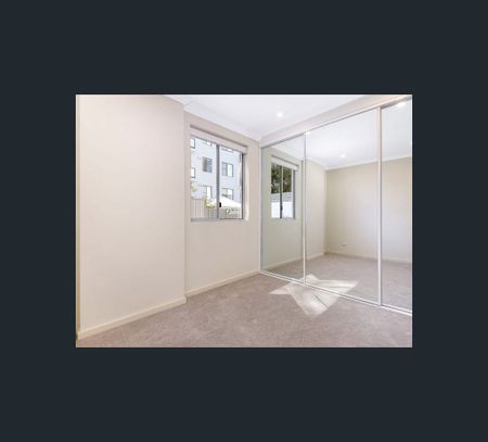 3/3-5 Robilliard Street, Mays Hill, NSW 2145 - Photo 2