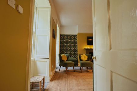 2 Bedroom Home – Medium Let - Photo 4