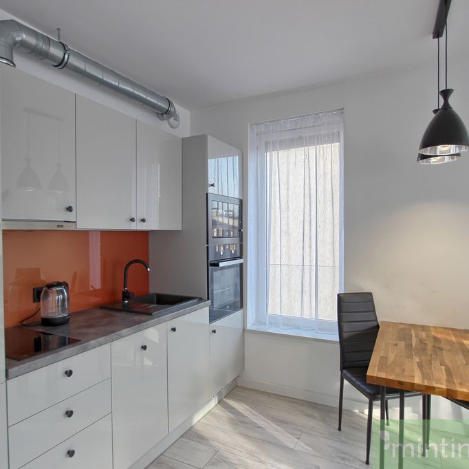 Idealne w apartamentowcu w centrum - Photo 1