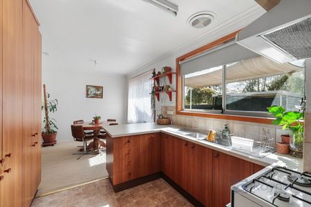 LIDGETT LIVING - Photo 2