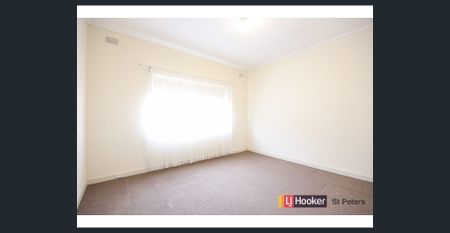 Character Family Home - 6 Month Lease!! - Photo 5