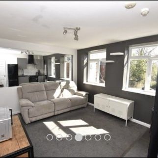1 Bedroom Flats in Headingley - Photo 1