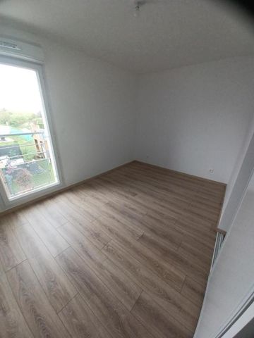 Location Maison 5 pièces 101m² VEIGNE 37250 - Photo 2