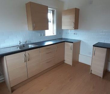 Bloom Hill Grove, Moorends, Doncaster, DN8 4BN - Photo 5