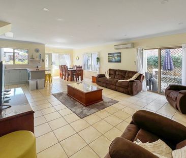 Move in on Moola - Photo 1