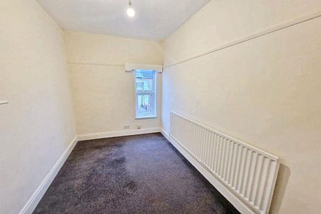 4 bed terraced house to rent in TS17 - Photo 3