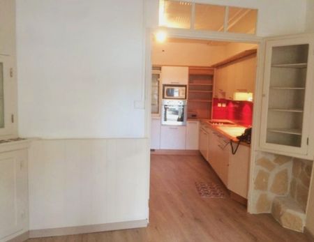 Location Autignac Maison de village quatre pièces avec terrasse - Photo 5