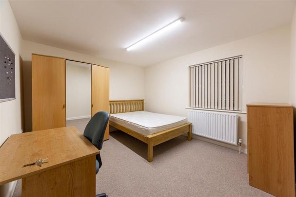 4 bedroom apartment to rent - Photo 1