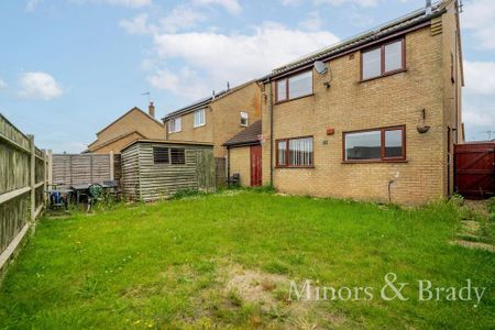 3 bedroom detached house to rent - Photo 5