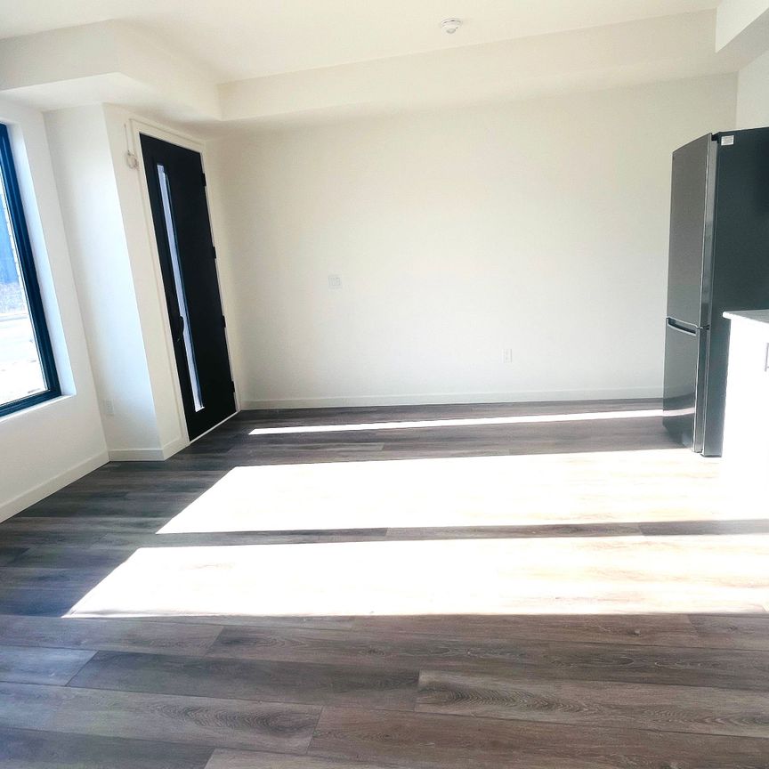 For Lease - 19 RAINWATER Lane Unit# MAIN, Barrie, Ontario - Photo 1