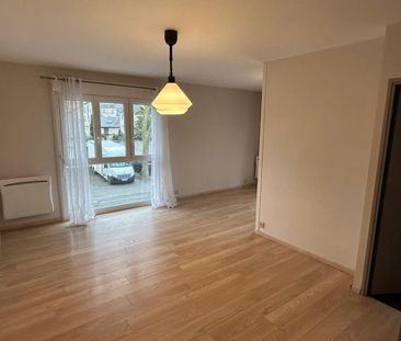 Location Appartement 2 pièces 46m² SAUMUR 49400 - Photo 2