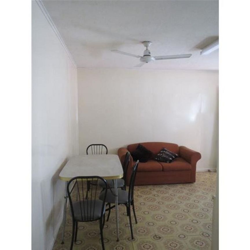Furnished 1 Bed unit for rent - Photo 1