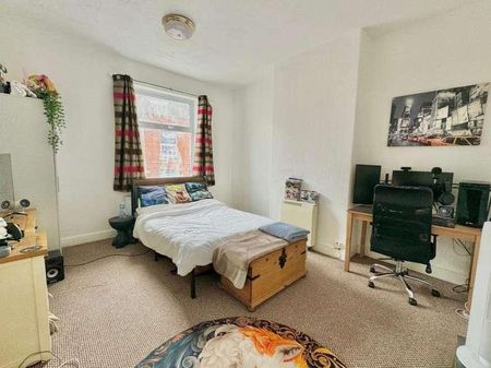 Woodview Terrace, Leeds, LS11 - Photo 3