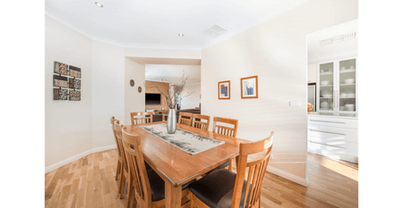 The Perfect Family Home! - Photo 3