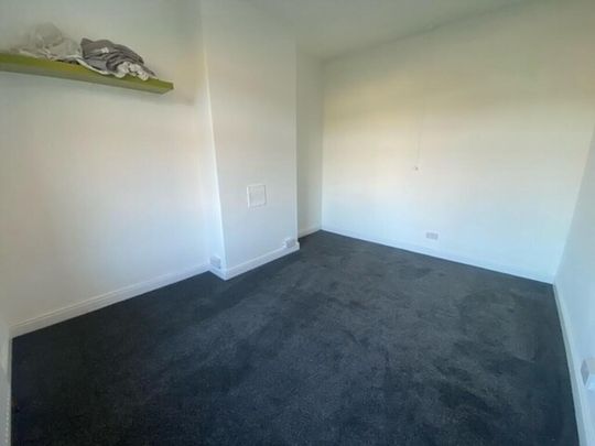 4 bedroom terraced house to rent - Photo 1