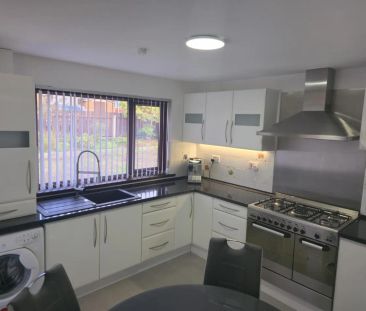 12 Drumcairn Close - Photo 3