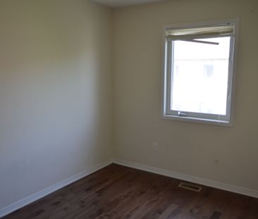 For Lease - 319 Aspendale Crescent Unit# Main, Mississauga, Ontario - Photo 6