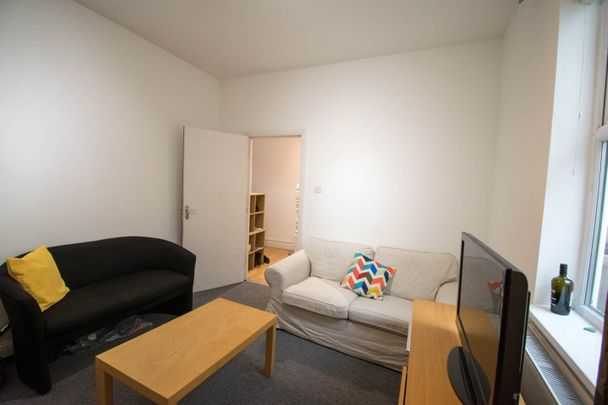 Room in a Shared House, Abdale Road, W12 - Photo 1