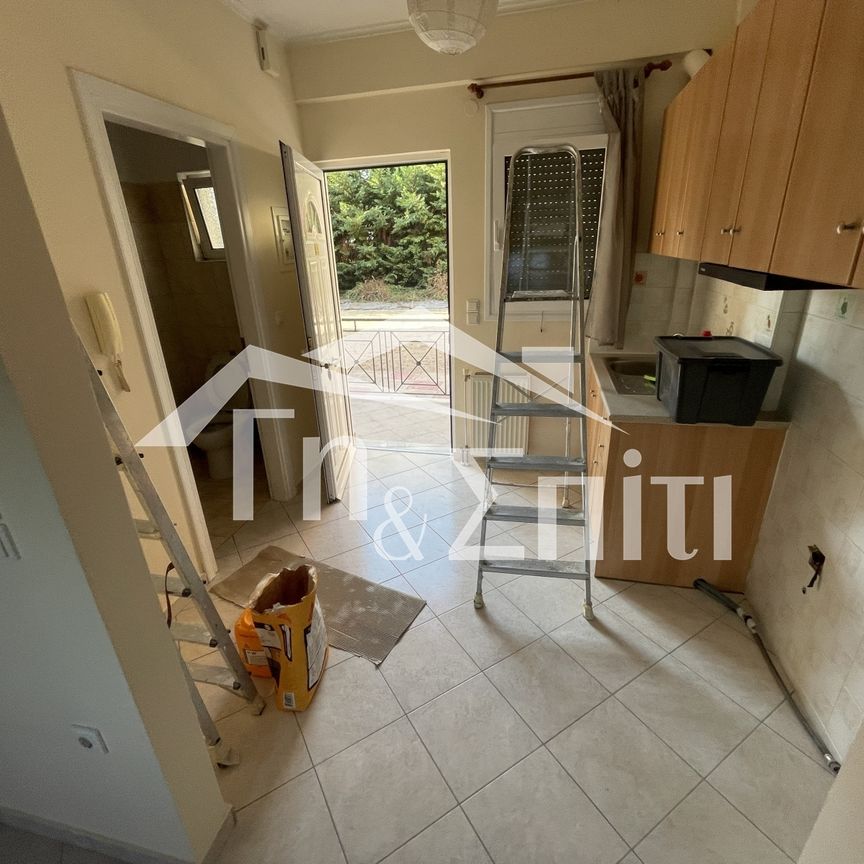 Γκαρσονιέρα προς ενοικίαση 260 € - Photo 1