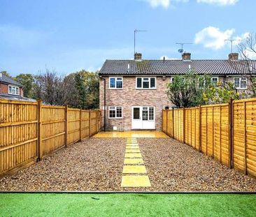 Triggs Close, Woking, Surrey, GU22 - Photo 2