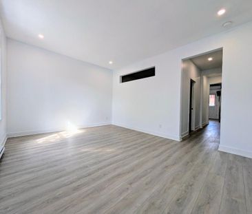 *Because You Deserve Renovated 3 1/2, Metro Lasalle,Verdun* - Photo 2