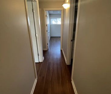 7715 159st — Bungalow 3 Bedroom 1 Bath - Photo 4