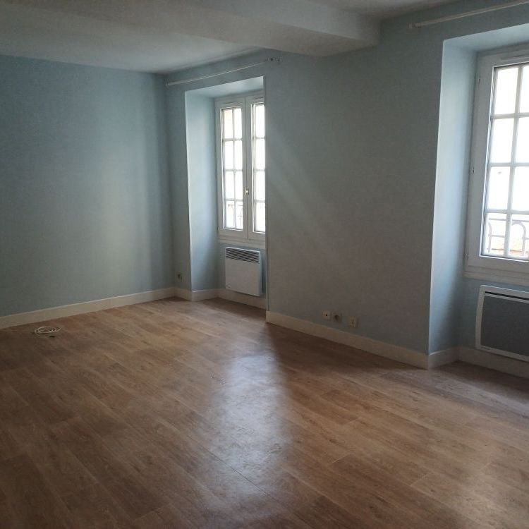 Location Appartement 2 pièces 41m² MONT DE MARSAN 40000 - Photo 1