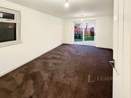 2 bedroom house to rent Waterways Drive, Oldbury, Warley, West Midlands, B69 - Photo 2