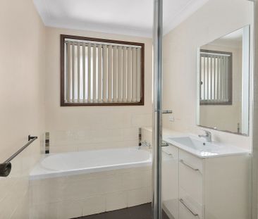 Neat as pin - Photo 6