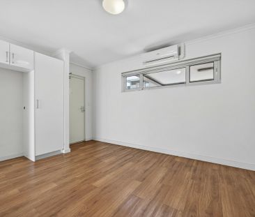 Easy Care Low Maintenance Unit in Erskine! - Photo 3