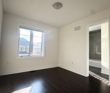 For Lease - 63 Erintol Way, Markham, Ontario - Photo 2