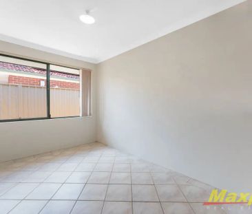 10 Morton Loop, Canning Vale WA 6155 - Photo 2