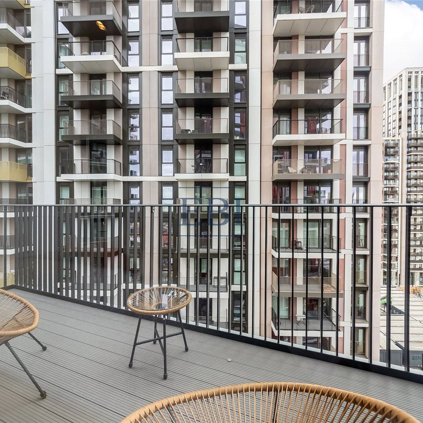 Reflection Apartments, Cascade Way, White City Living, W12 7SU - Photo 1