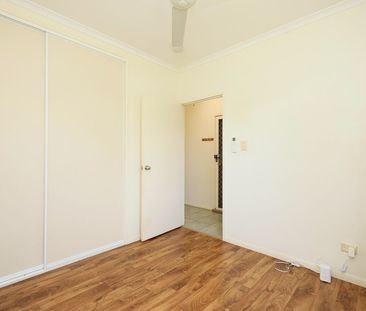 Airconditioned Home – Solar – No Rear Neighbours - Photo 3