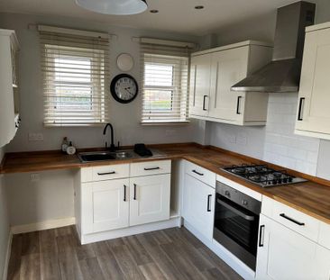 4 bedroom detached house to rent - Photo 5