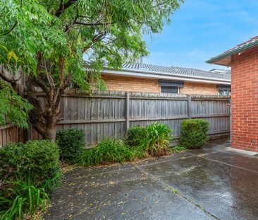 Open & Bright in Ormond - Photo 5