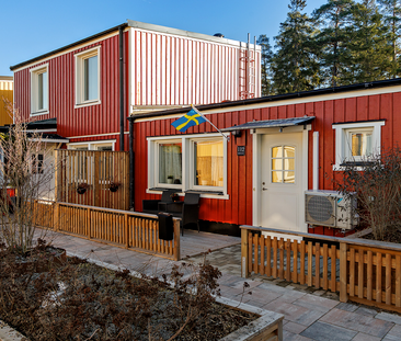 Oriongatan, Märsta - Photo 2