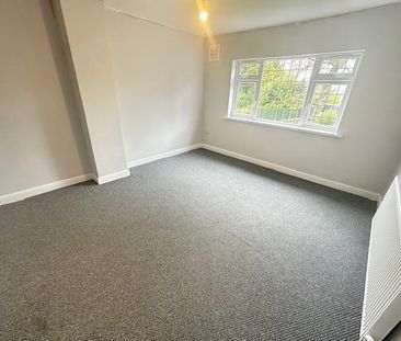 4 bedroom semi-detached house to rent - Photo 6