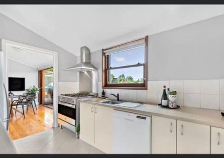 Four Bedroom Home - Photo 5