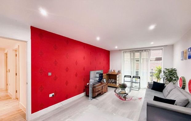 2 bedroom flat to rent - Photo 1