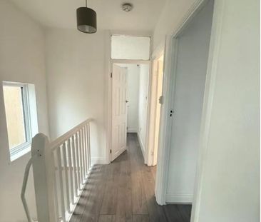 3 bedroom end of terrace house to rent - Photo 5
