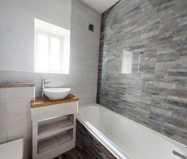2 bedroom end of terrace house to rent - Photo 6