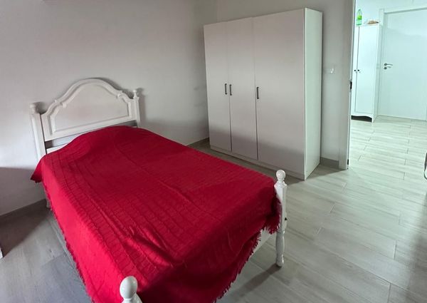 Quarto em zona central da Pontinha