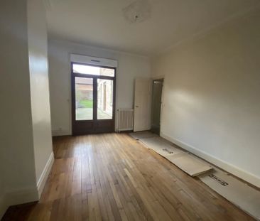 Location Maison 7 pièces 169 m2 à Saint-Quentin - Photo 6