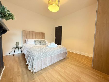 2 bedroom flat to rent - Photo 4