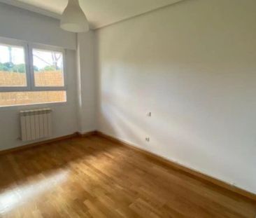 Piso de alquiler en Calle Murillo, 7, Prado de Somoaguas - Photo 2