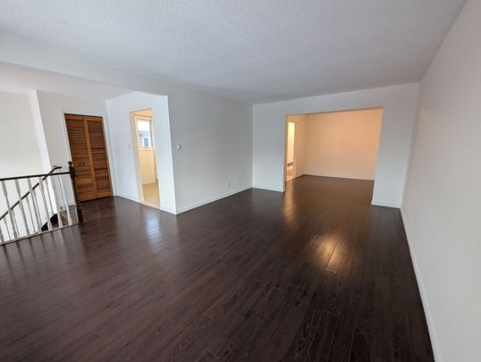 For Lease - 435 Colborne Street, Bradford West Gwillimbury, Ontario - Photo 1