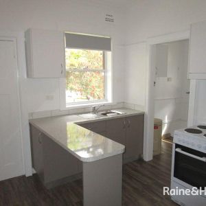 Two-Bedroom Unit Located in Wollongong CBD - Photo 3